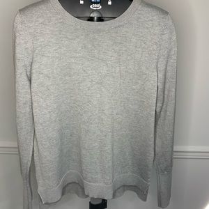 Philosophy Large Gray lightweight knit sweater.
